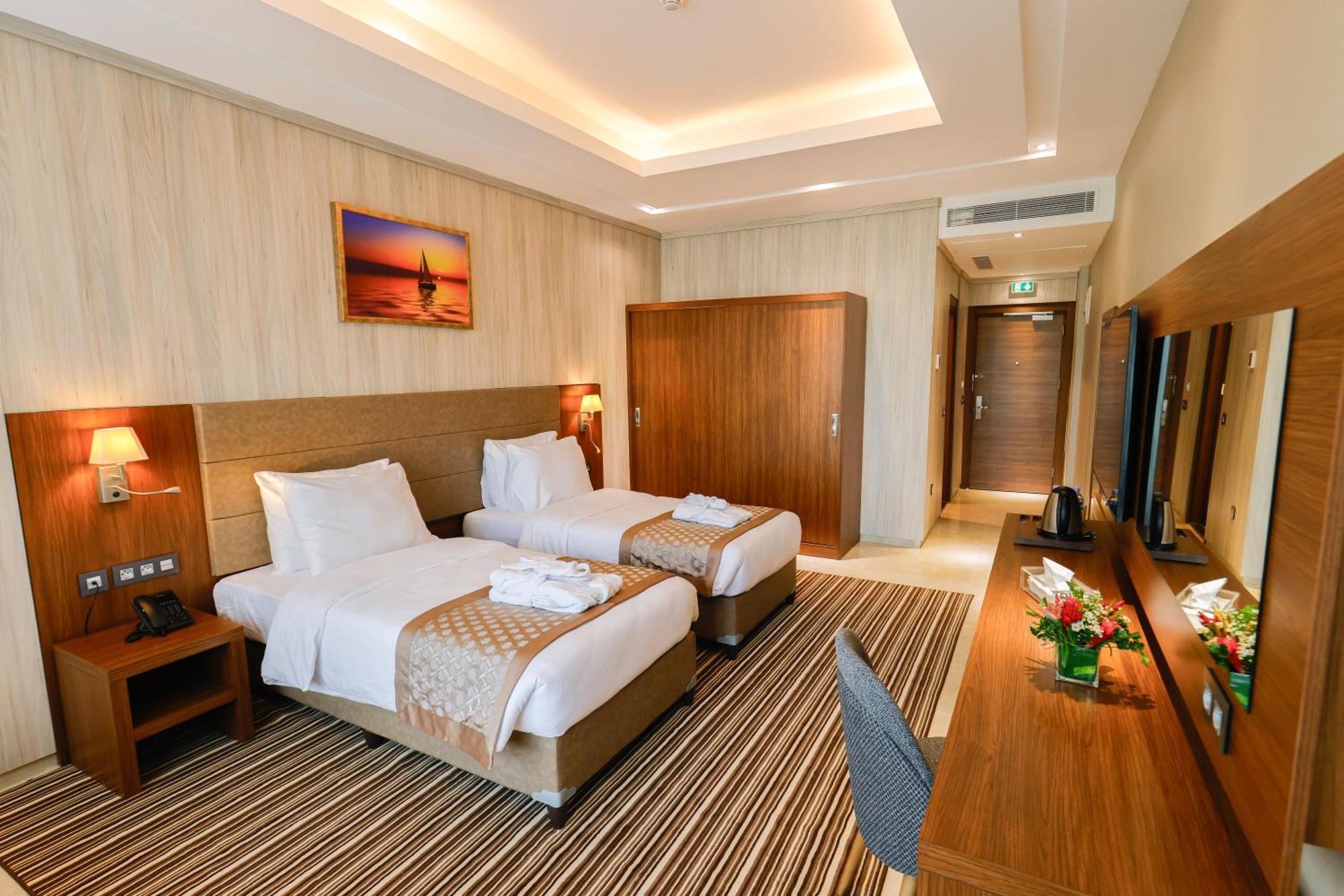 Byblos Hotel 아비장 외부 사진