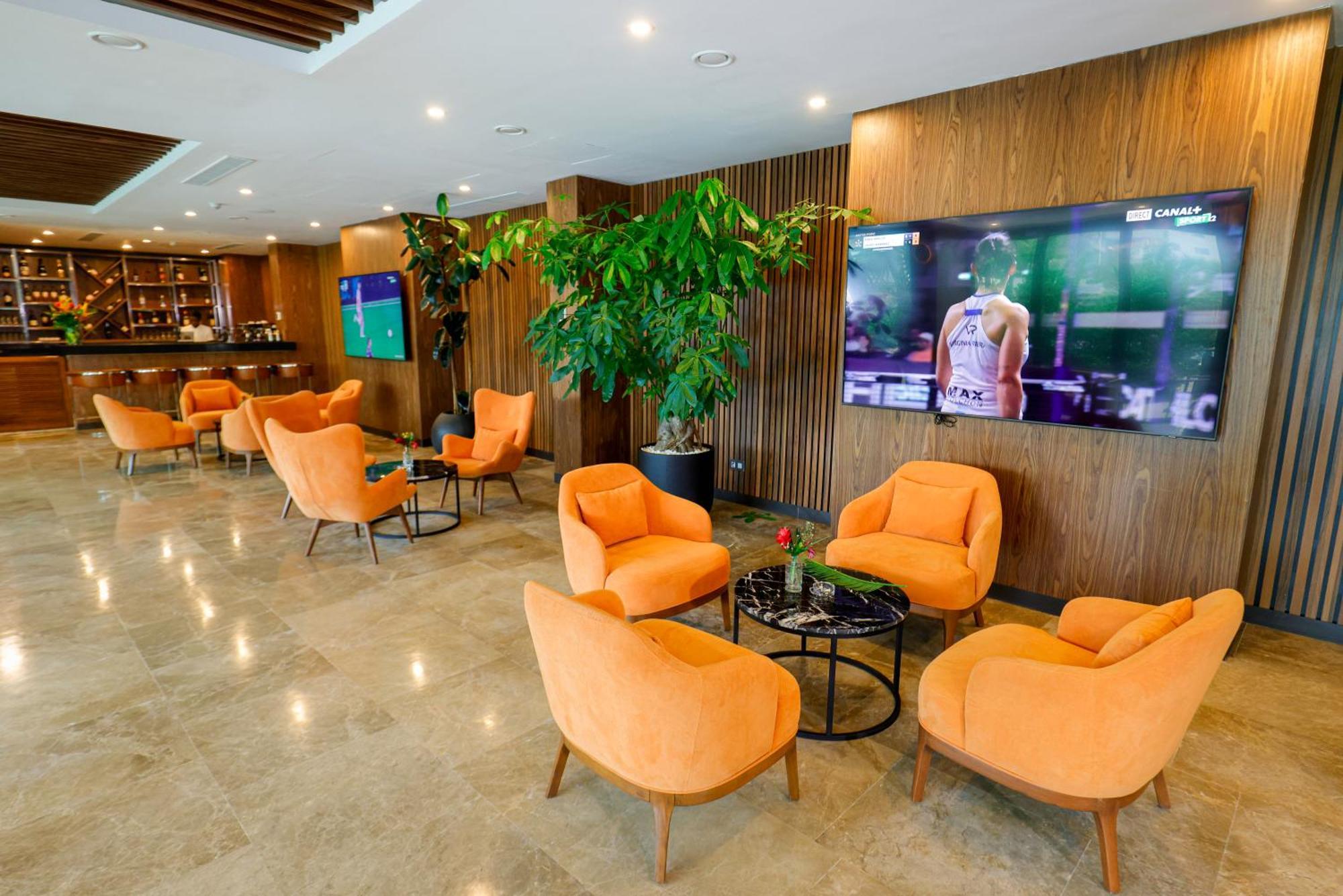 Byblos Hotel 아비장 외부 사진